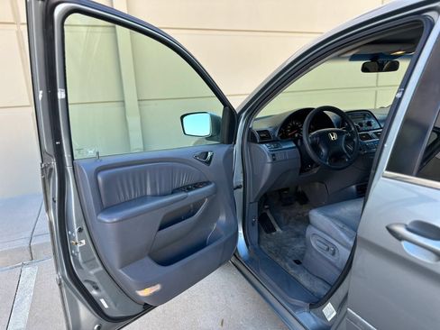 Used 2005 Honda Odyssey EX-L image 9