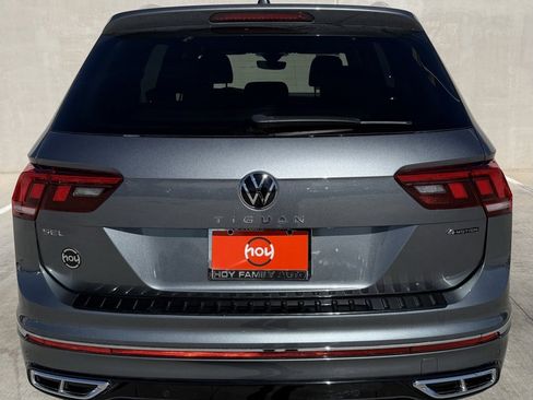 Used 2022 Volkswagen Tiguan SEL R-Line image 4