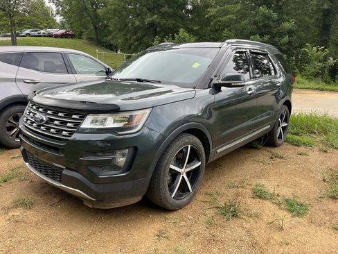 Used 2016 Ford Explorer Limited FWD image 6