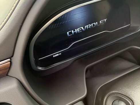 Used 2023 Chevrolet Tahoe Premier AWD/4WD image 5