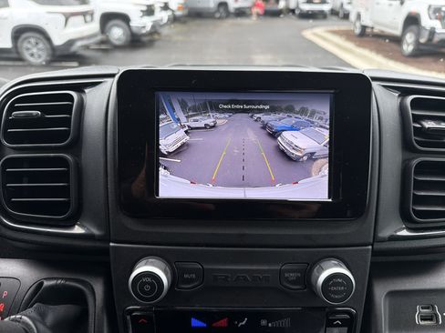 Used 2025 RAM ProMaster 2500 w/ Convenience Group FWD image 24