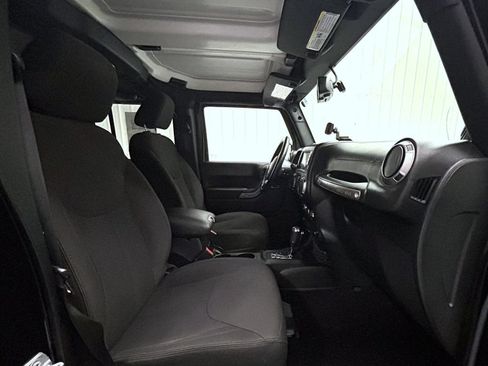 Used 2014 Jeep Wrangler Unlimited Sport w/ Quick Order Package 24S AWD/4WD image 15