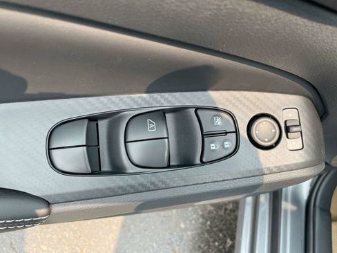 Used 2025 Nissan Altima 2.5 SV image 22