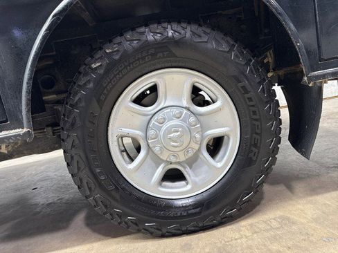 Used 2022 RAM 3500 Tradesman image 36