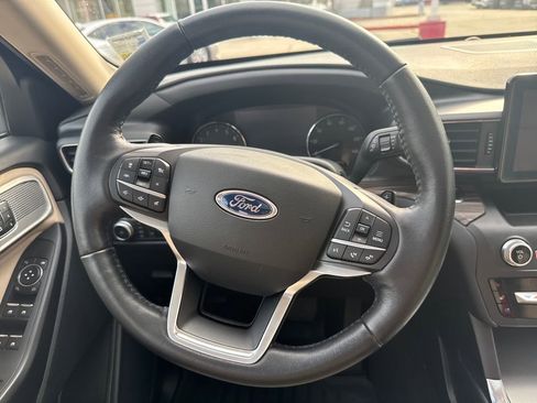 Used 2020 Ford Explorer Limited w/ Class III Trailer Tow Package image 27