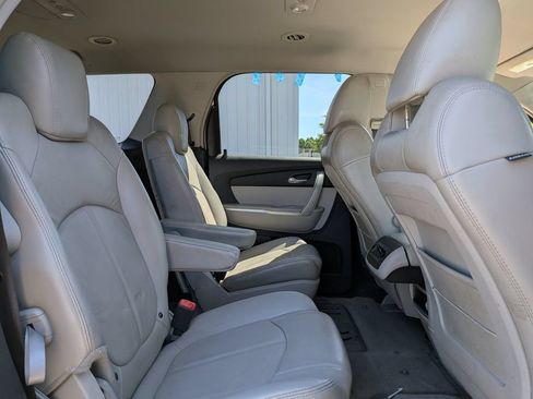 Used 2008 GMC Acadia SLT FWD image 27