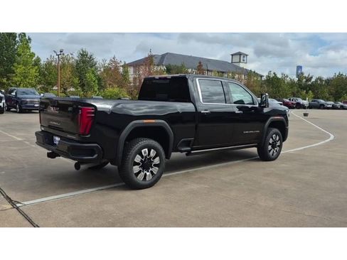 New 2026 GMC Sierra 2500 Denali image 8