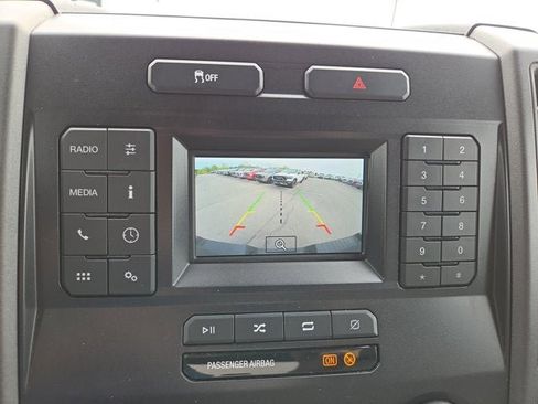 Used 2022 Ford F250 XL w/ Power Equipment Group AWD/4WD image 18