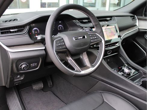 New 2026 Jeep Grand Cherokee Limited Reserve image 13