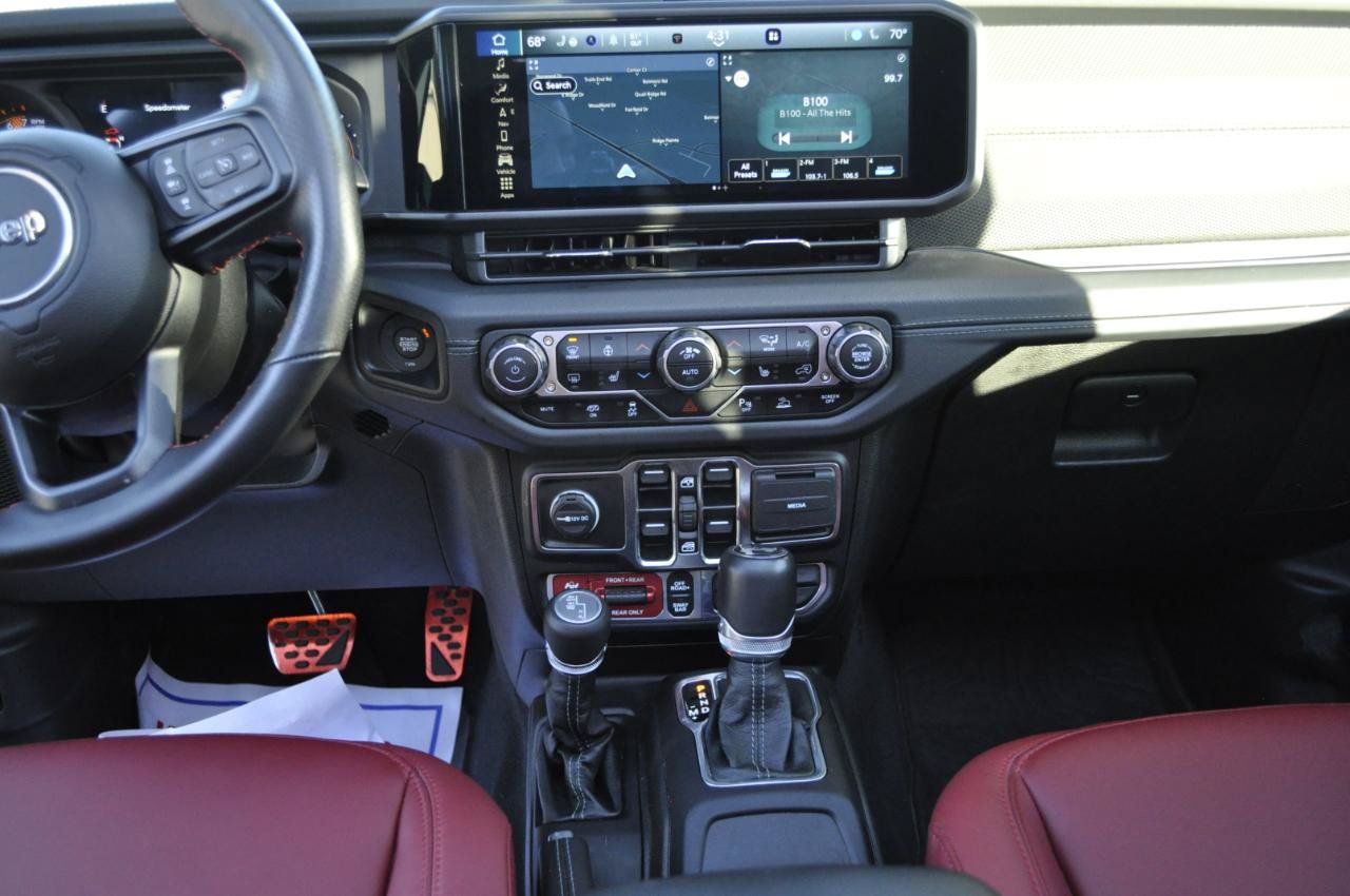 Used 2024 Jeep Wrangler Unlimited Rubicon 392 AWD/4WD image 19