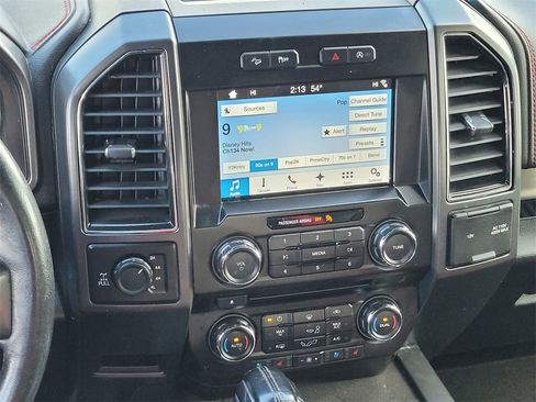 Used 2018 Ford F150 Lariat image 14