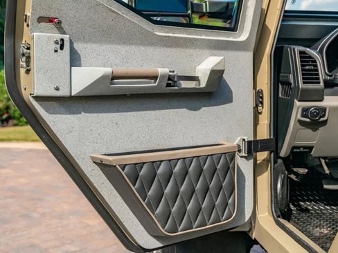 Used 2020 Ford F550 4x4 Regular Cab Super Duty image 20