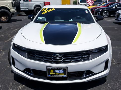 Used 2022 Chevrolet Camaro LT RWD image 4