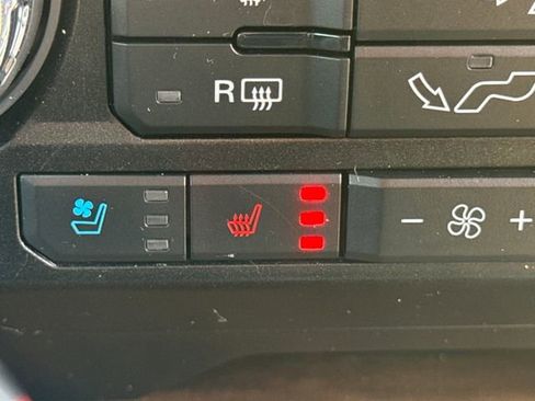 Used 2020 Ford F150 Lariat w/ Equipment Group 501A Mid image 32