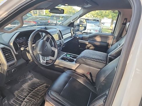 Used 2019 Ford F250 Lariat w/ Lariat Value Package AWD/4WD image 13