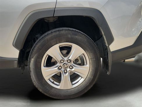 Used 2023 Toyota RAV4 XLE w/ Convenience Package FWD image 32