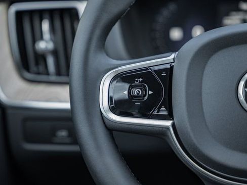 New 2026 Volvo XC60 B5 Plus w/ Protection Package Premier image 25