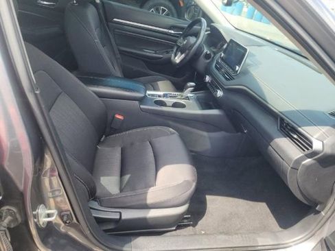 Used 2019 Nissan Altima 2.5 SV image 4