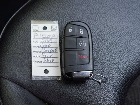 Used 2019 Jeep Compass Latitude FWD image 26