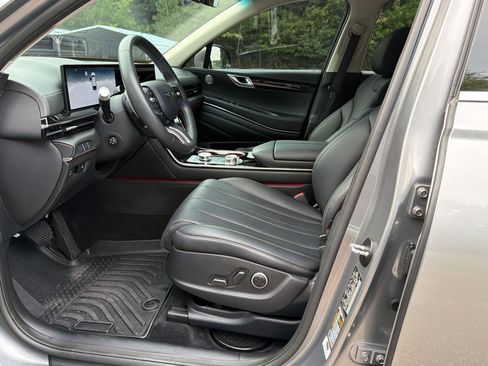 Used 2025 Genesis GV80 2.5T Standard AWD/4WD image 5