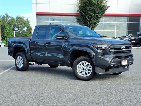 New 2026 Toyota Tacoma SR RWD image 2
