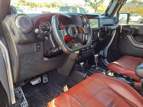 Used 2012 Jeep Wrangler Unlimited Sport image 23