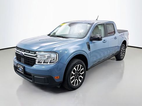 Used 2024 Ford Maverick Lariat image 3