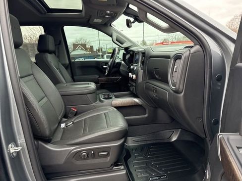 Used 2019 GMC Sierra 1500 Denali w/ Denali Ultimate Package AWD/4WD image 9