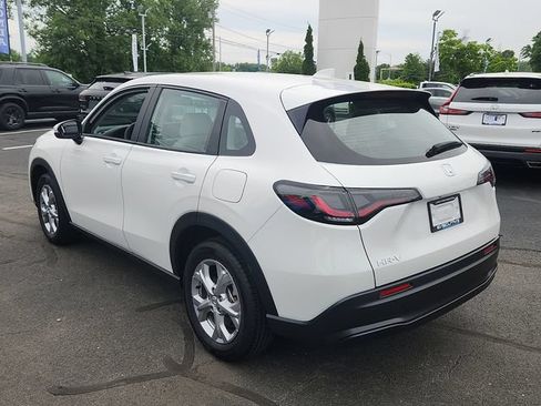 Used 2025 Honda HR-V LX image 4