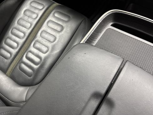 Used 2023 Rivian R1S Launch Edition AWD/4WD image 36