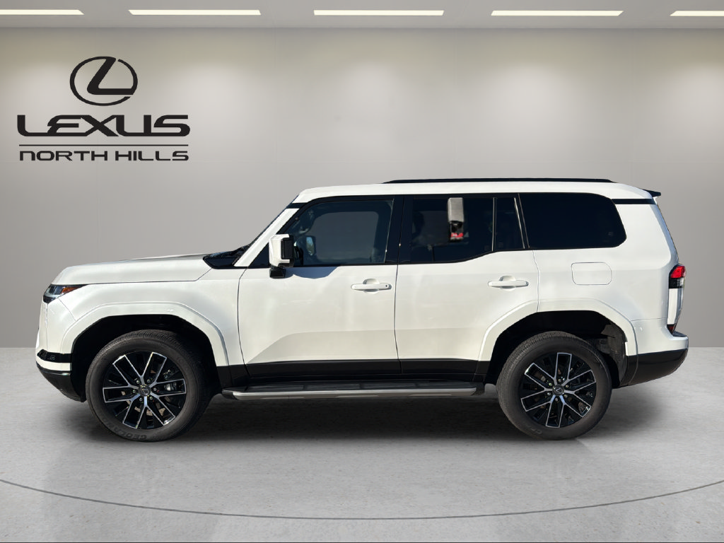 Used 2025 Lexus GX 550 w/ Accessory Package (2T) AWD/4WD image 9