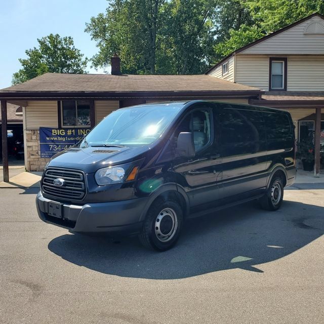 Used 2018 Ford Transit 150 130 Low Roof RWD image 2