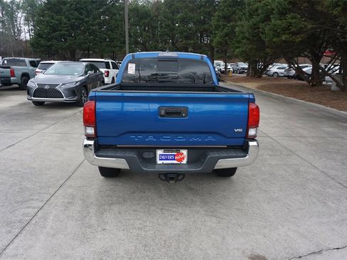 Used 2018 Toyota Tacoma SR5 image 19
