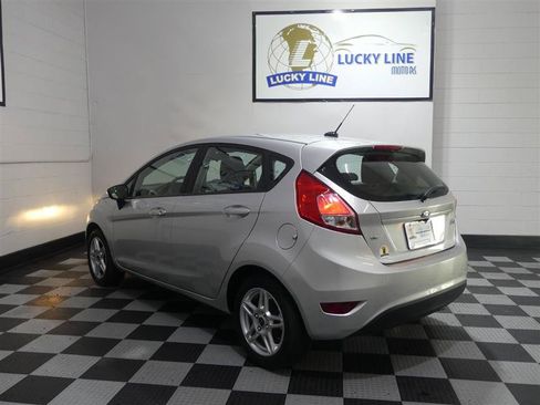 Used 2018 Ford Fiesta SE FWD image 11