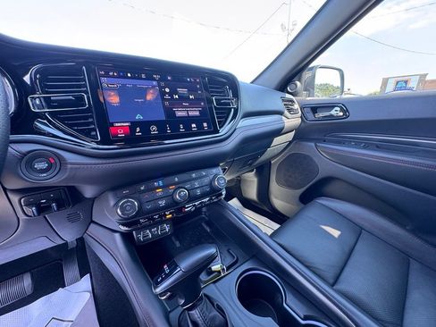 Used 2025 Dodge Durango GT AWD/4WD image 27