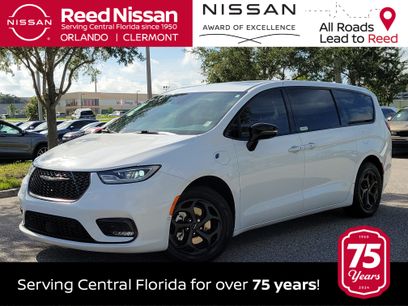 Used 2024 Chrysler Pacifica Limited