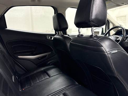 Used 2020 Ford EcoSport Titanium image 21