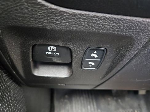 Used 2022 RAM 1500 Big Horn AWD/4WD image 18
