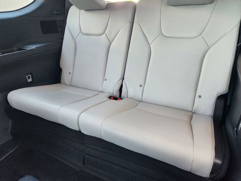 Used 2025 Lexus TX 350 AWD image 32