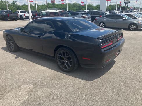 Used 2019 Dodge Challenger R/T w/ Blacktop Package RWD image 5