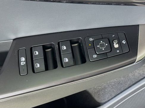 New 2025 Kia EV6 Light w/ Light LR Technology Package AWD/4WD image 20