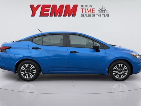 Used 2022 Nissan Versa S image 9