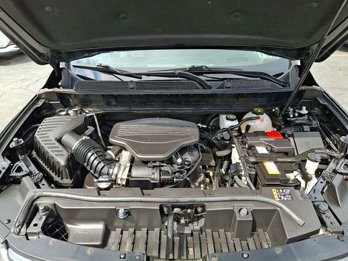 Used 2023 GMC Acadia AT4 w/ Technology Package AWD/4WD image 31