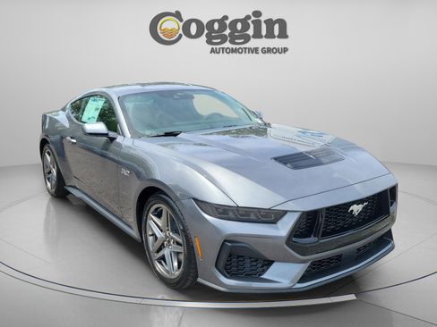 New 2026 Ford Mustang GT RWD image 4