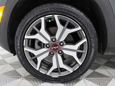 Used 2023 Kia Seltos SX image 33