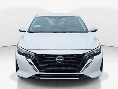 Used 2025 Nissan Sentra S FWD image 9