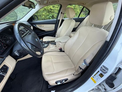 Used 2017 BMW 320i Sedan image 8