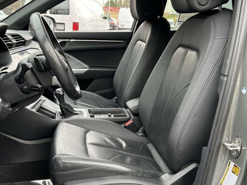 Used 2023 Audi Q3 2.0T Premium image 11