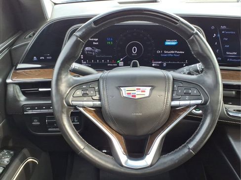 Used 2023 Cadillac Escalade Premium Luxury Platinum AWD/4WD image 22