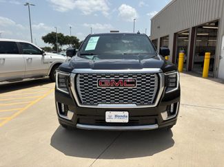 Used 2023 GMC Yukon Denali AWD/4WD video 3